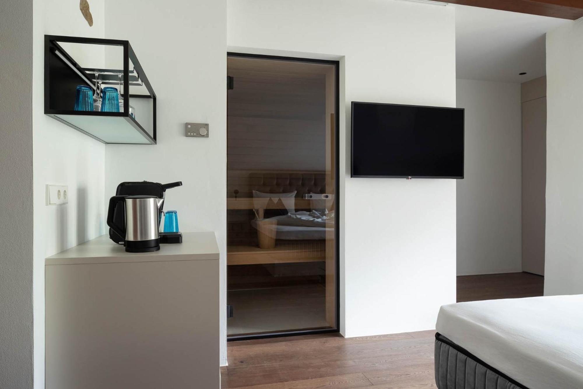 Ansitz Battisti Suites (Adults Only) Caldaro Quarto foto