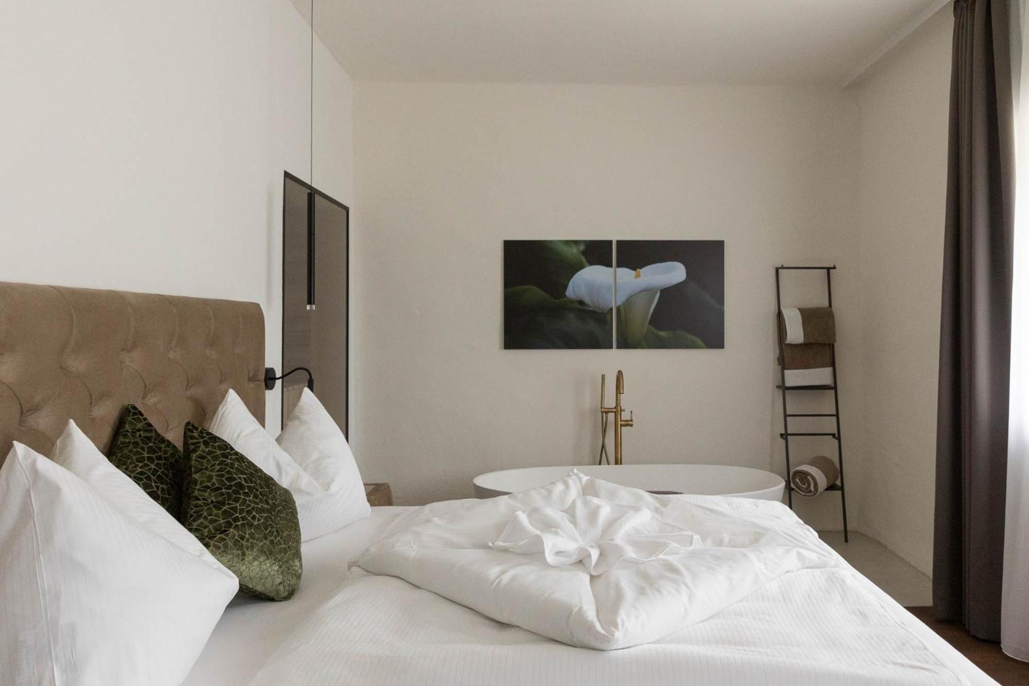Ansitz Battisti Suites (Adults Only) Caldaro Quarto foto